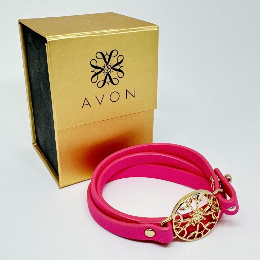 AVON Signature Triple Wrap Bracelet Hot PINK Gold Centre Piece w Box 20 inch